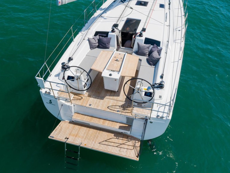 Location bateau Bénéteau Oceanis 40.1 à Pula sur Samboat