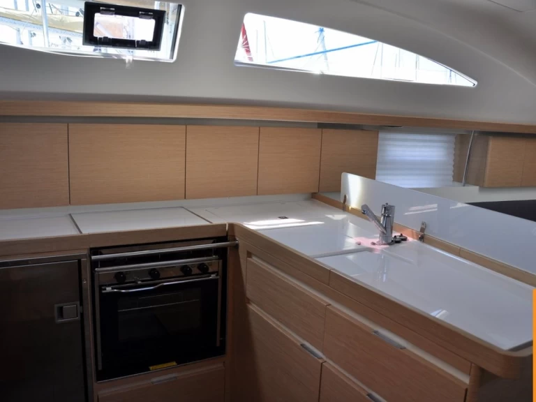 Elan Impression 45 a louer à Izola