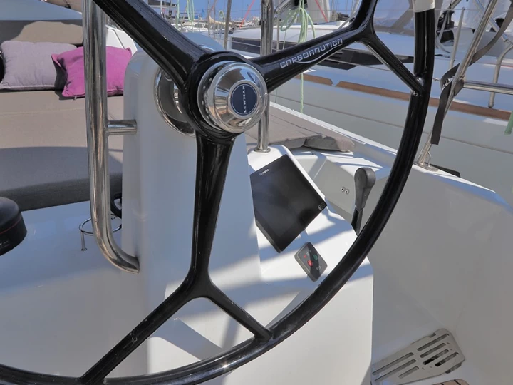 Voilier à louer à Lávrio au meilleur prix