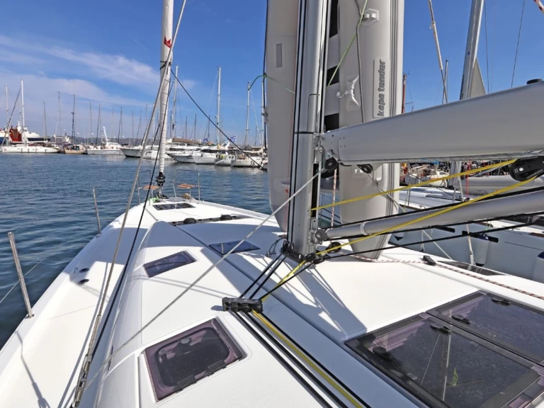 Louez un Jeanneau Sun Odyssey 490 à Lávrio