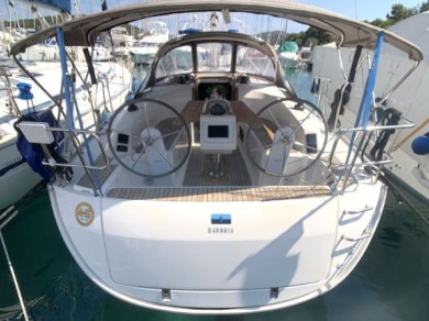 Huur een Bavaria Cruiser 34 in Marina Frapa