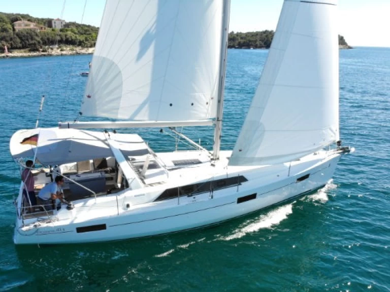 Louer Voilier avec ou sans skipper Bénéteau à Rogoznica