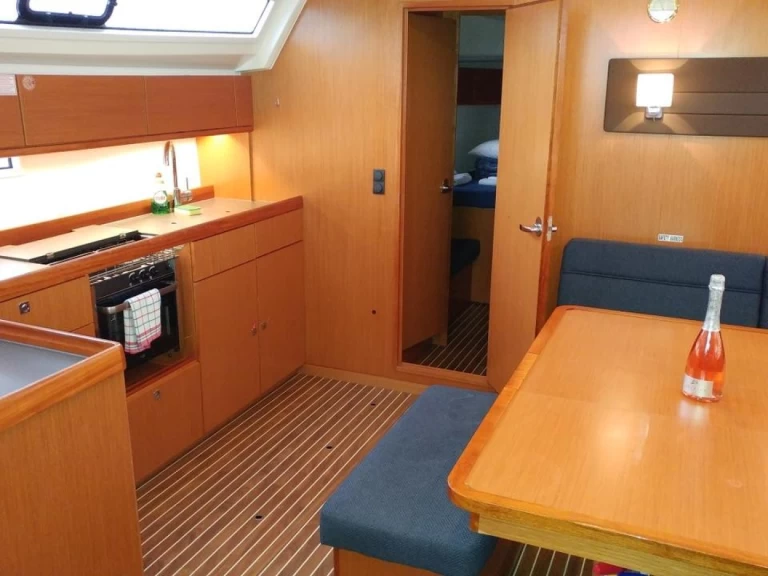 Bavaria Cruiser 46 a louer à Álimos