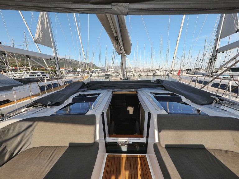 Hanse Hanse 548 a louer à Kaštela