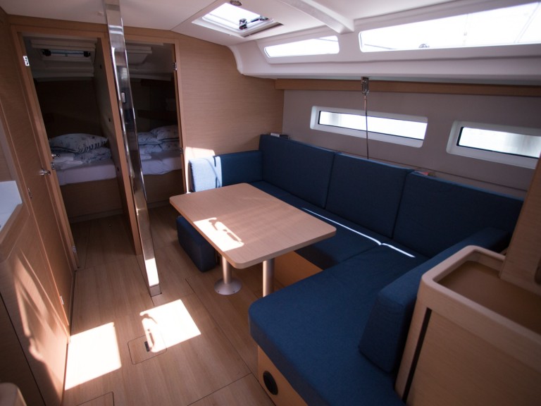 Location à Seget Donji - Jeanneau Sun Odyssey 440 sur SamBoat