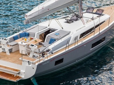 Bénéteau Oceanis 46.1 między profesjonalistami a osobami prywatnymi w Port de Lefkada