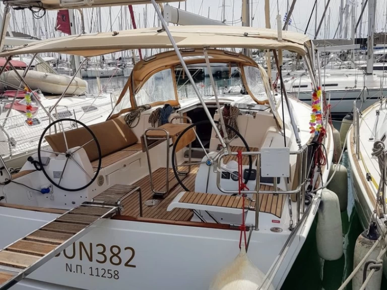 Louer Voilier avec ou sans skipper Dufour à Álimos