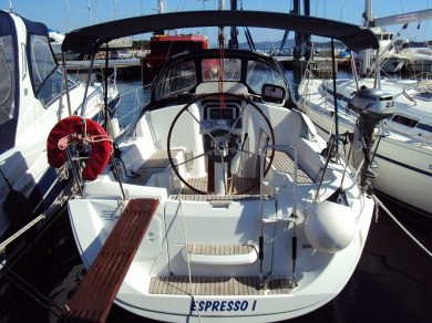 Hyr en Jeanneau Sun Odyssey 30i Betina 