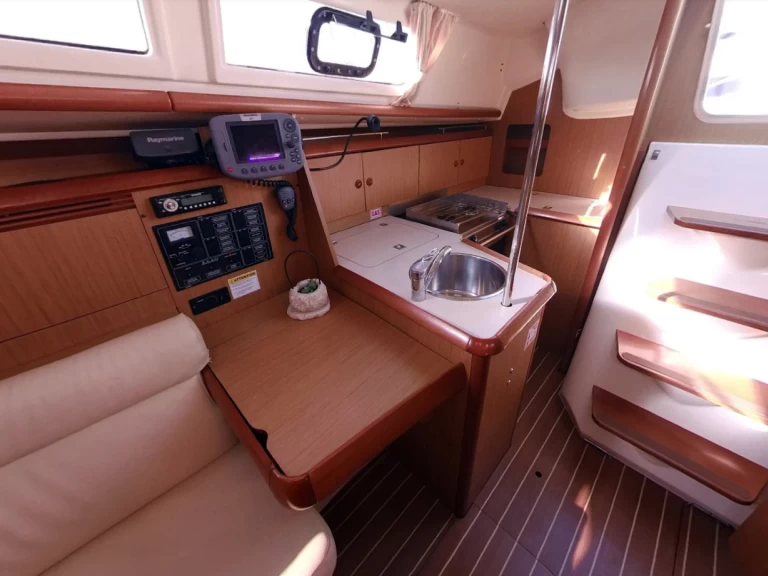 Location Voilier à Betina - Jeanneau Sun Odyssey 32i