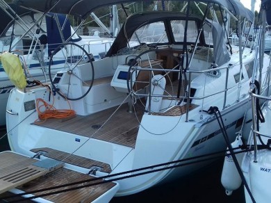 Bareboat Rental Sailboat Bavaria with a boat licence