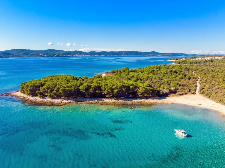 Louer Bateau à moteur avec ou sans skipper Jeanneau à Biograd na Moru