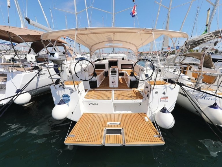 Louer Voilier avec ou sans skipper Jeanneau à Biograd na Moru