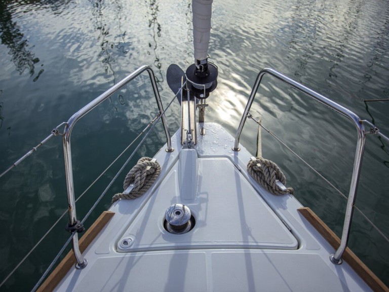 Location à Zadar - Bénéteau Oceanis 38.1 sur SamBoat