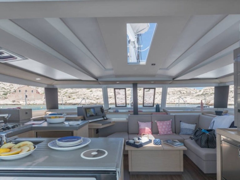 Location bateau Fethiye pas cher Astrea 42