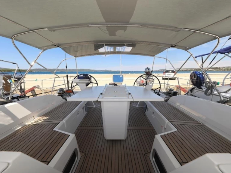 Location bateau Bénéteau Oceanis 46.1 à Biograd na Moru sur Samboat