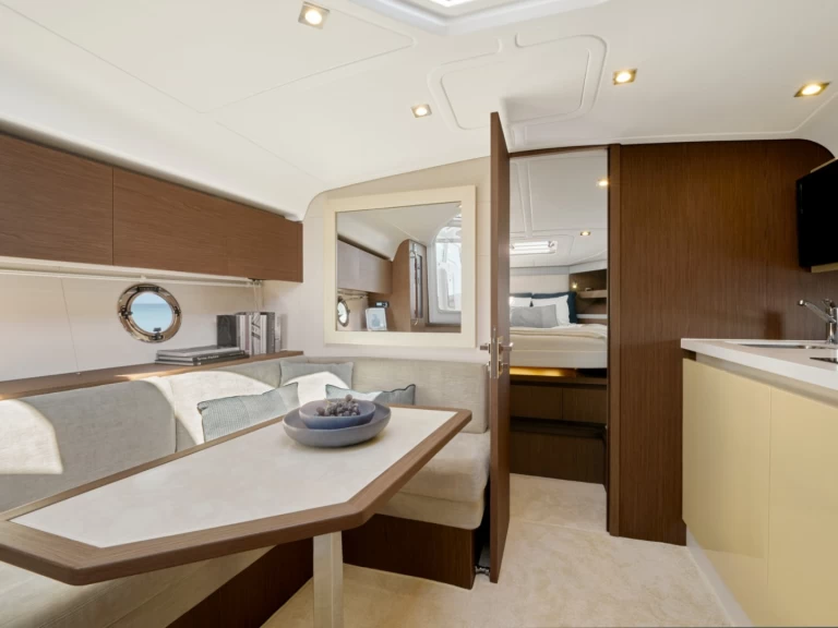 Location à Ajaccio - Bénéteau Gran Turismo 36 sur SamBoat