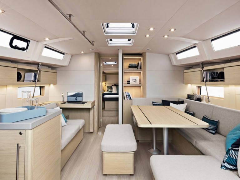 Bénéteau Oceanis 46.1 10 pax a louer à Álimos