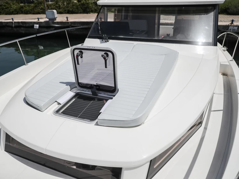 Greenline Yachts Greenline 39 a louer à Biograd na Moru