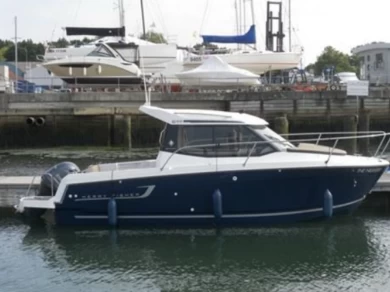 Hyr en Jeanneau Merry Fisher 695 El Toro 