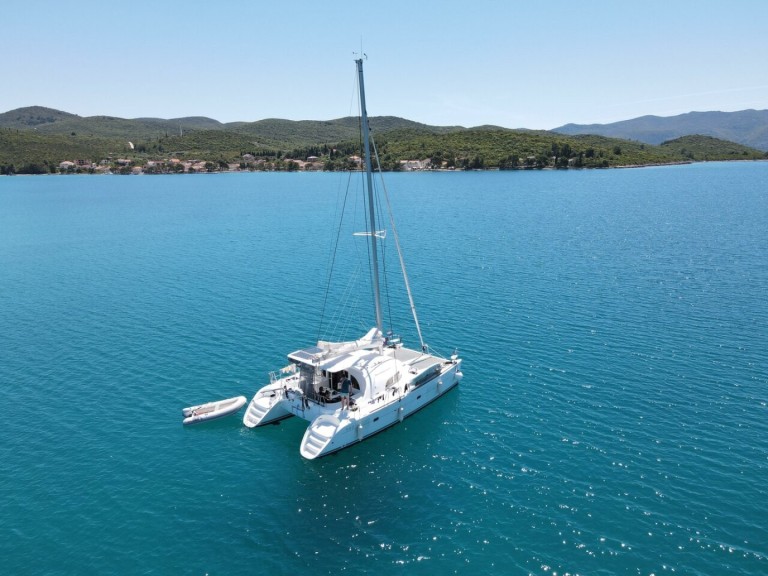 Location à Marina Punat - Lagoon Lagoon 380 S2 sur SamBoat