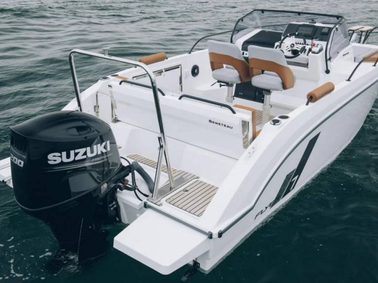 Louez un Bénéteau Flyer 7 SUNdeck à Port Mahon