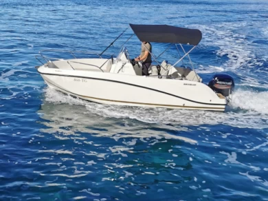 Quicksilver Activ 555 Open de alquiler a Rab