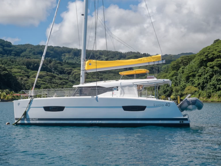 Location Catamaran à Raiatea - Fountaine Pajot Lucia 40