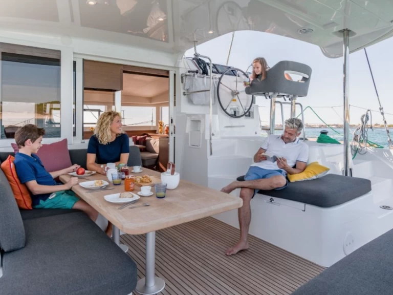 Location Catamaran à Raiatea - Lagoon Lagoon 40