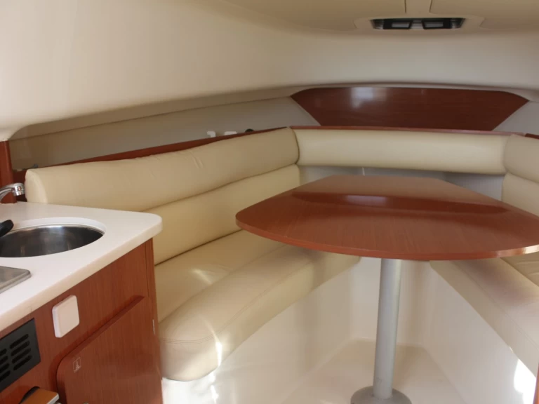 Location Bateau à moteur Jeanneau avec permis