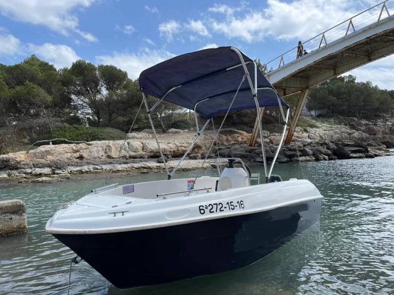 Louez un Compass Compass 400 GT à Cala Galdana