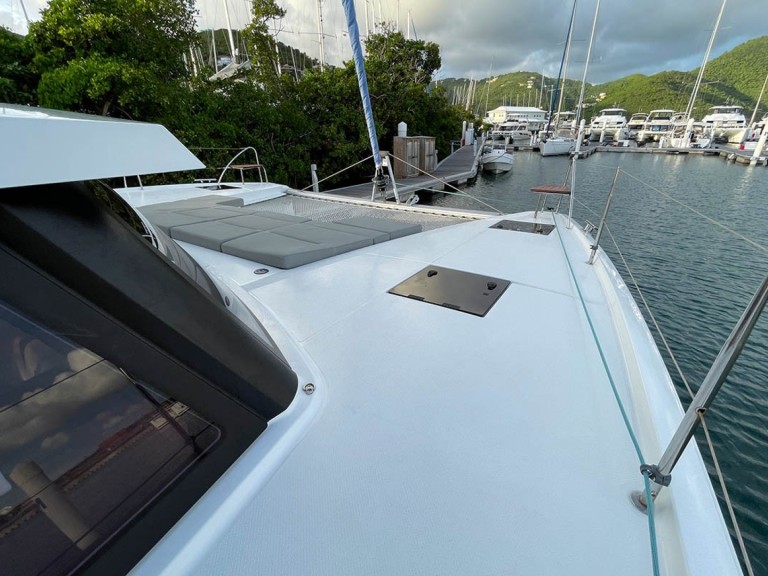 Location bateau Road Town pas cher Astrea 42