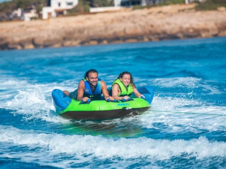 Semi-rigide à louer à Port Grimaud au meilleur prix