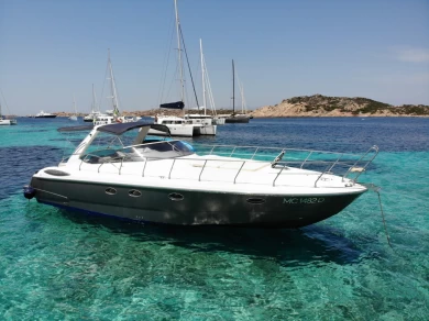 Charter a Horizon Manò Marine 38.50 in San Vincenzo on Samboat