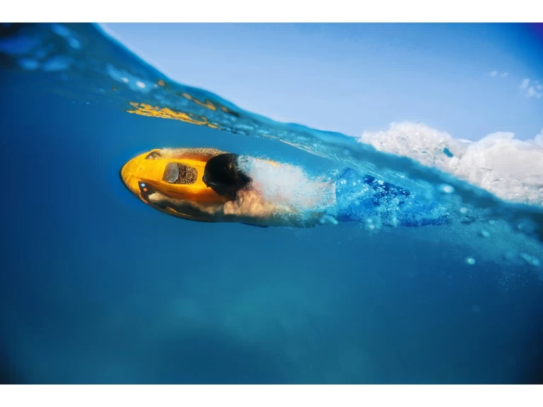 Bénéteau Flyer 7.7 SUNdeck a louer à Juan-les-Pins