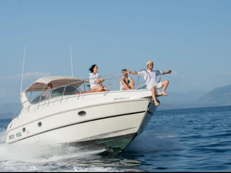 Cranchi Zafiro a louer à Gouviá