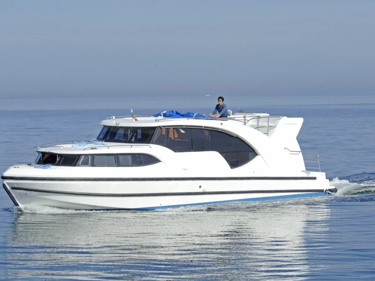 Location Péniche Houseboat Holidays Italia avec permis