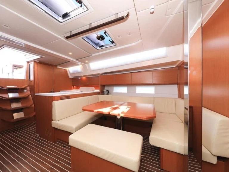 Location bateau Bavaria Bavaria C45 à Biograd na Moru sur Samboat