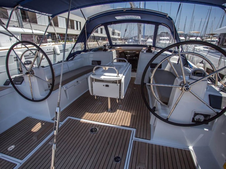 Location bateau Jeanneau Sun Odyssey 519 à Seget Donji sur Samboat