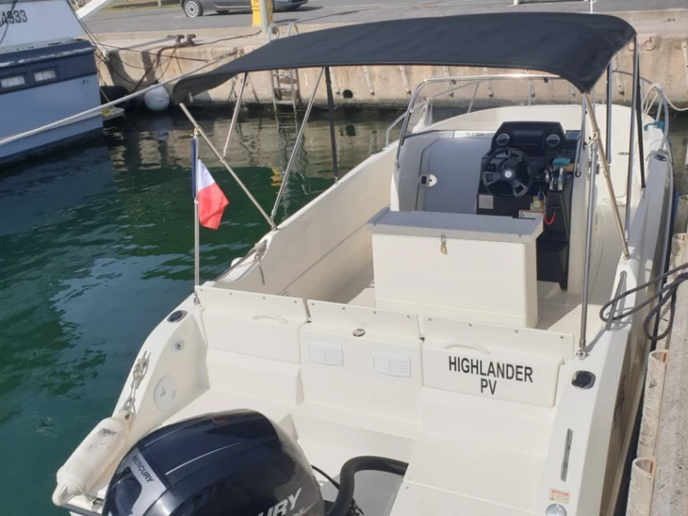 Louer Bateau à moteur avec ou sans skipper Quicksilver à Argeles
