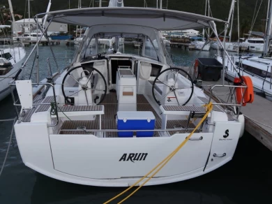 Louez un Bénéteau Oceanis 38.1 à Road Town