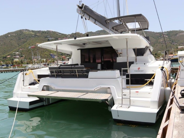 Location bateau Road Town pas cher Astrea 42