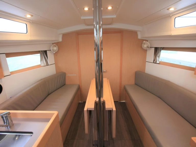 Louez un Bénéteau Oceanis 35.1 à Road Town