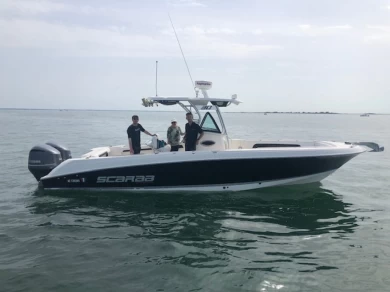 Hire Motorboat Wellcraft with a boat licence