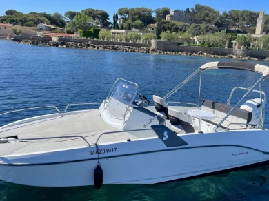 Motorboat to hire Bandol at the best price