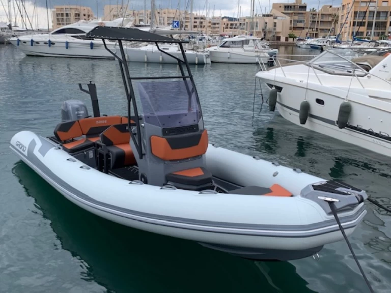 Location bateau Bormes-les-Mimosas pas cher Drive D600 Lux