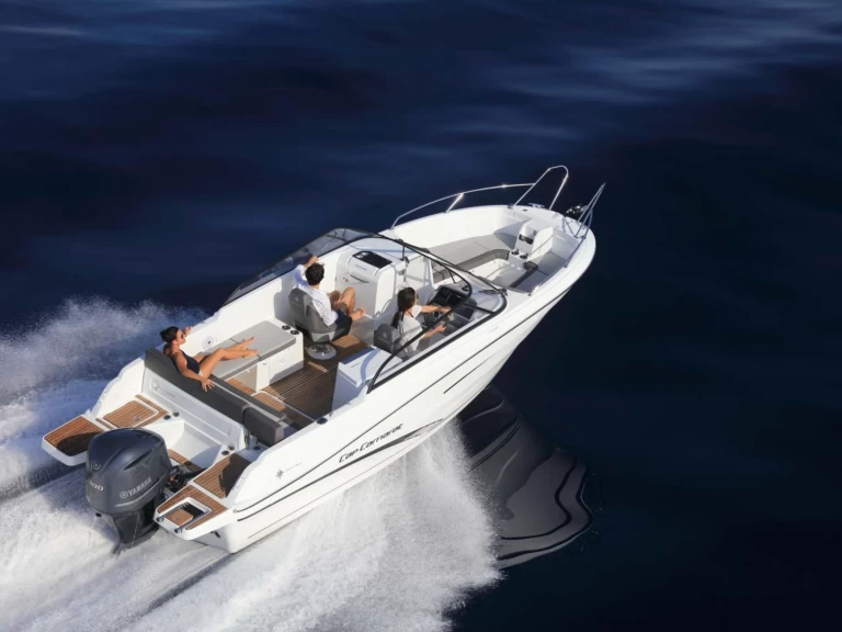 Bateau à moteur à louer à Saint-Cyr-sur-Mer au meilleur prix