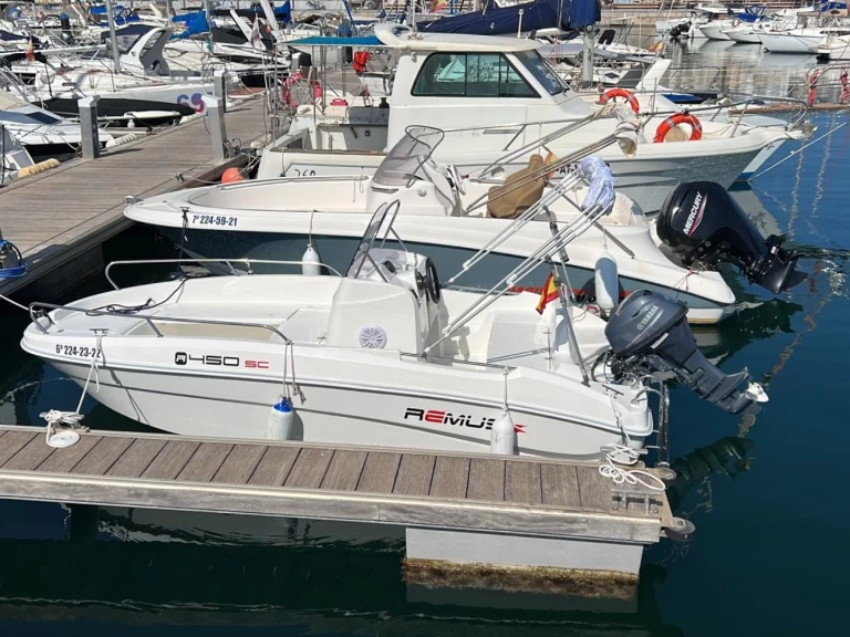 Location bateau Alicante pas cher Remus 450 open