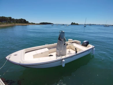 Yacht charter Larmor-Baden cheap CRESCENT PANDA 551