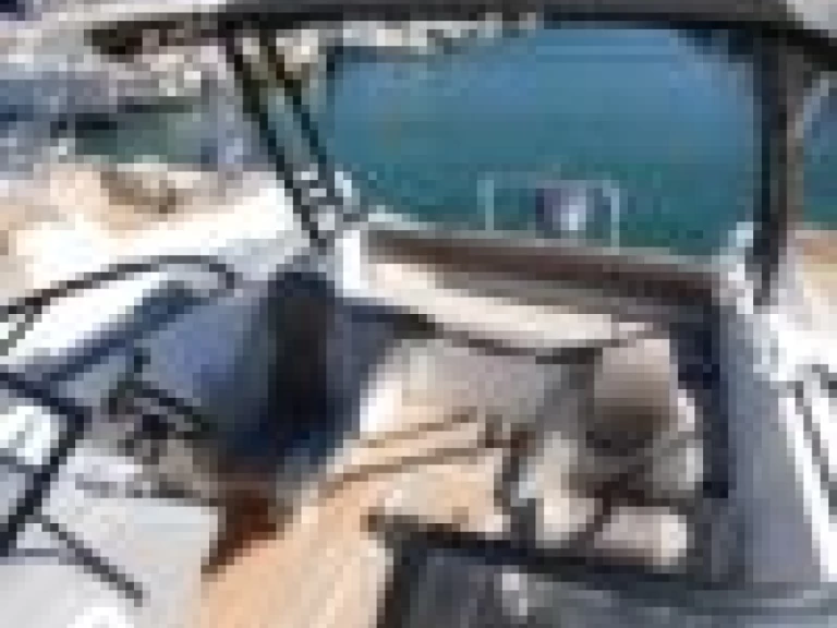 Jeanneau Cap Camarat 6.5 BR a louer à Les Issambres