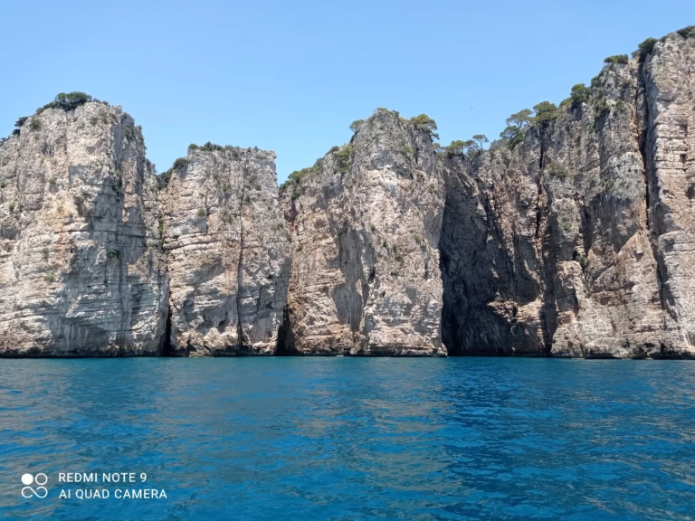 Location Bateau à moteur bimax avec permis